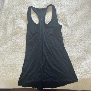 90 Degree size small athletic tank in black